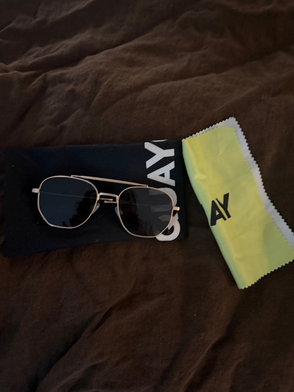 Quay sunglasses/aviators